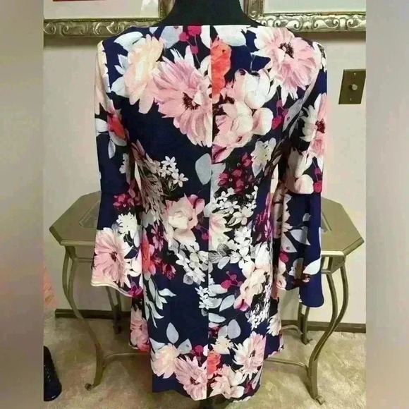 ELIZA J PINK& BLUE FLORAL SPECIAL OCCASION BELL SLEEVE CASUAL SUMMER DRESS SZ 6 - Picture 4 of 10